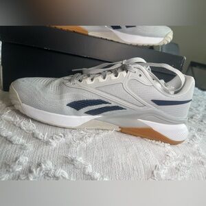 Reebok Women's Grey Nano X2 Training shoes Size 8 No Original Box